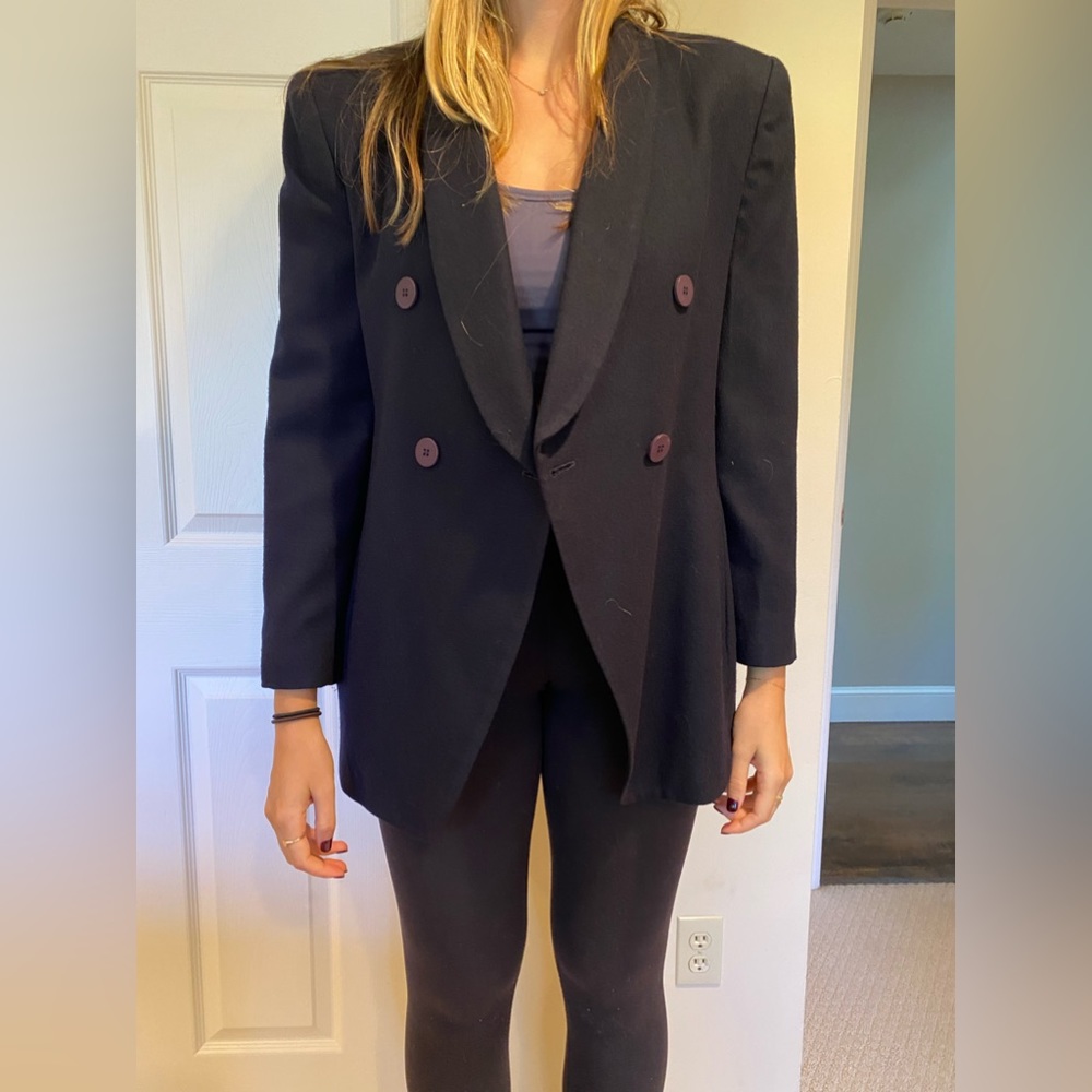All wool JNY ladies blazer in classic navy.
